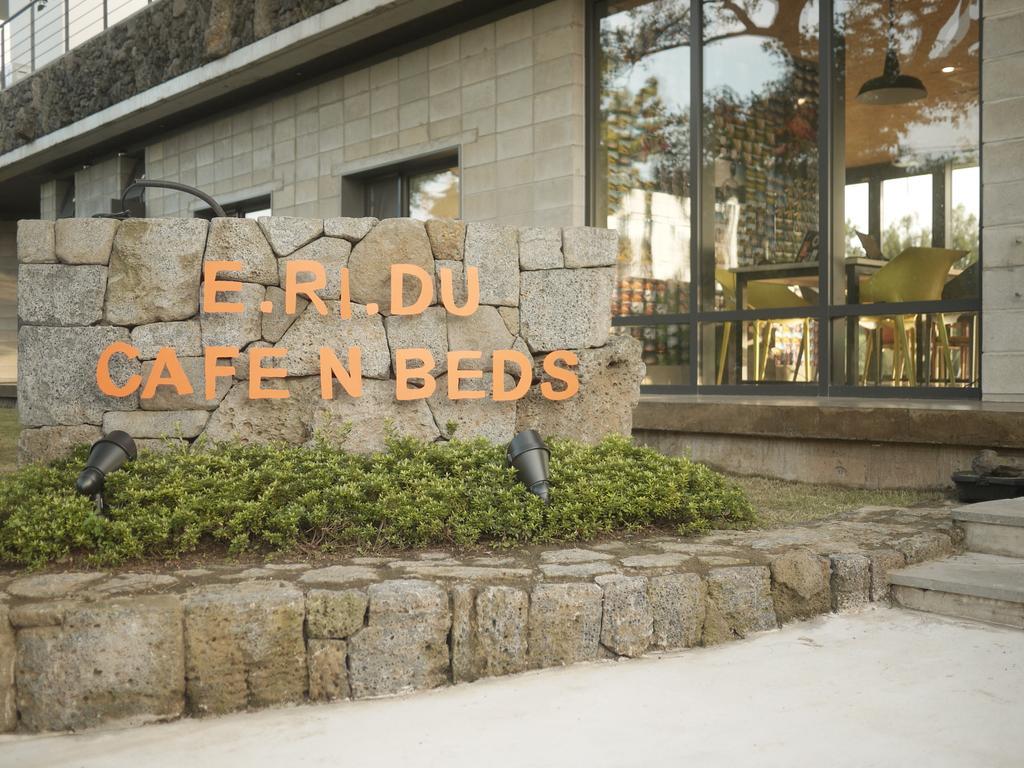 西归浦市 Eridu Cafe N Beds酒店 外观 照片